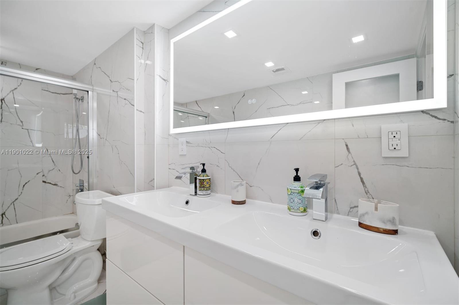 CORONADO CONDO- TOWER II - Residential Lease