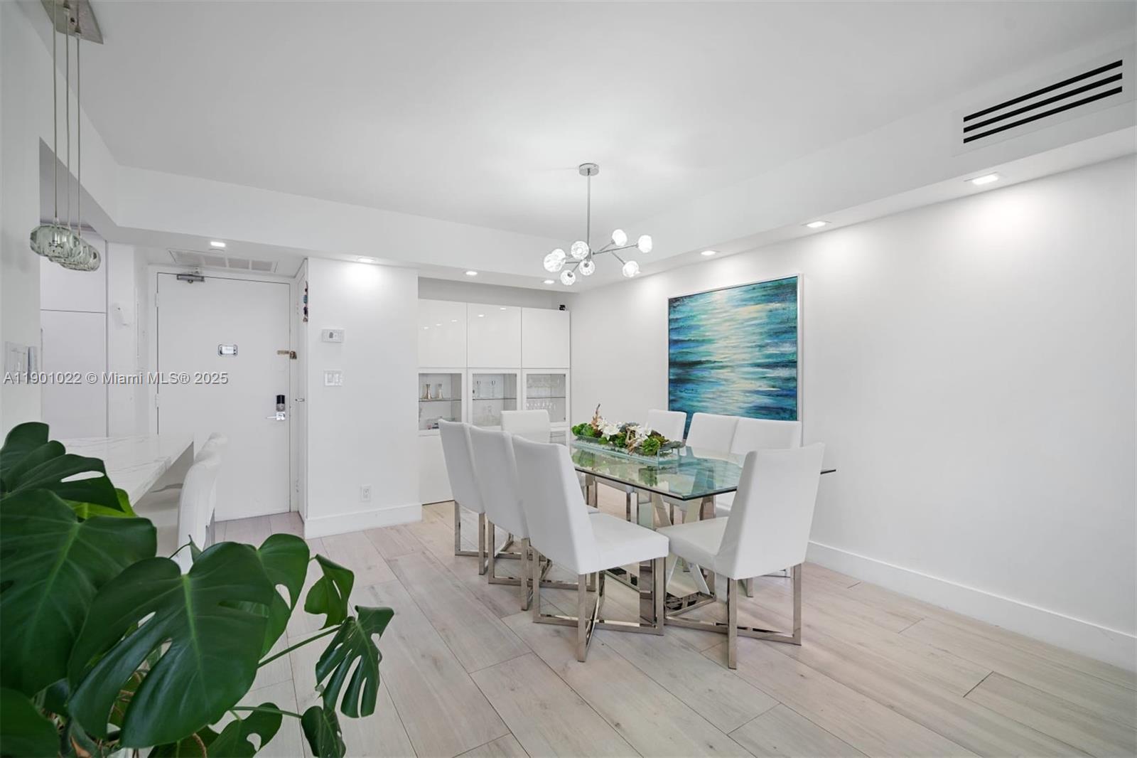 CORONADO CONDO- TOWER II - Residential Lease