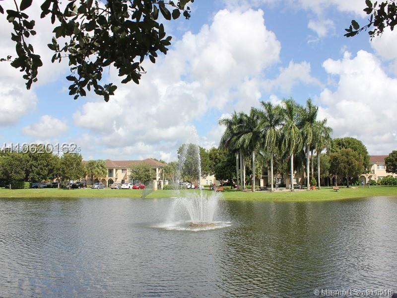 Well maintained 2/2 apartment in gated resort style living; Aventine at Miramar with pool, gym ,clubhouse,fitness center, playground and tennis court, etc. Stainless steel appliances with in unit washer and dryer. Easy access to I-75, turnpike and local shoppes and dinning options. PLEASE TEXT TO INQUIRE.