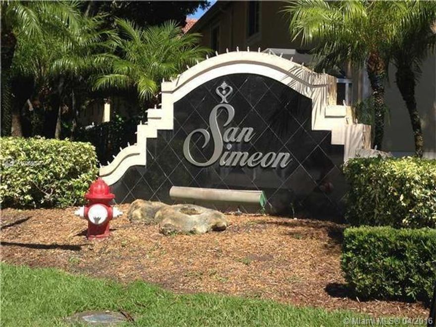 BEAUTIFUL 4BED, 2.5BATH TOWN HOUSE. LAMINATED FLOOR THROUGHOUT, NEW A/C UNIT. EXCELLENT LOCATION, CLOSE TO TOP RATED SCHOOLS, EXPRESS WAYS AND SHOPPING CENTERS.
TENANT OCCUPIED UNTIL JULY 25TH. 24 HR NOTICE REQUIRED FOR SHOWINGS.