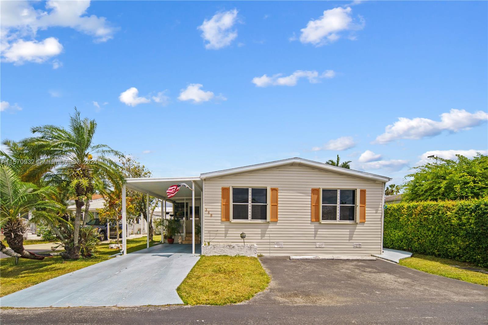35303 Sw 180th Ave  Lot#368 Ave, Homestead, Miami-Dade County, Florida - 3 Bedrooms  
2 Bathrooms - 
