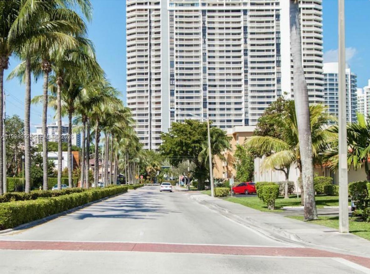 EASTERN SHORES 2ND ADDN - Residential Lease