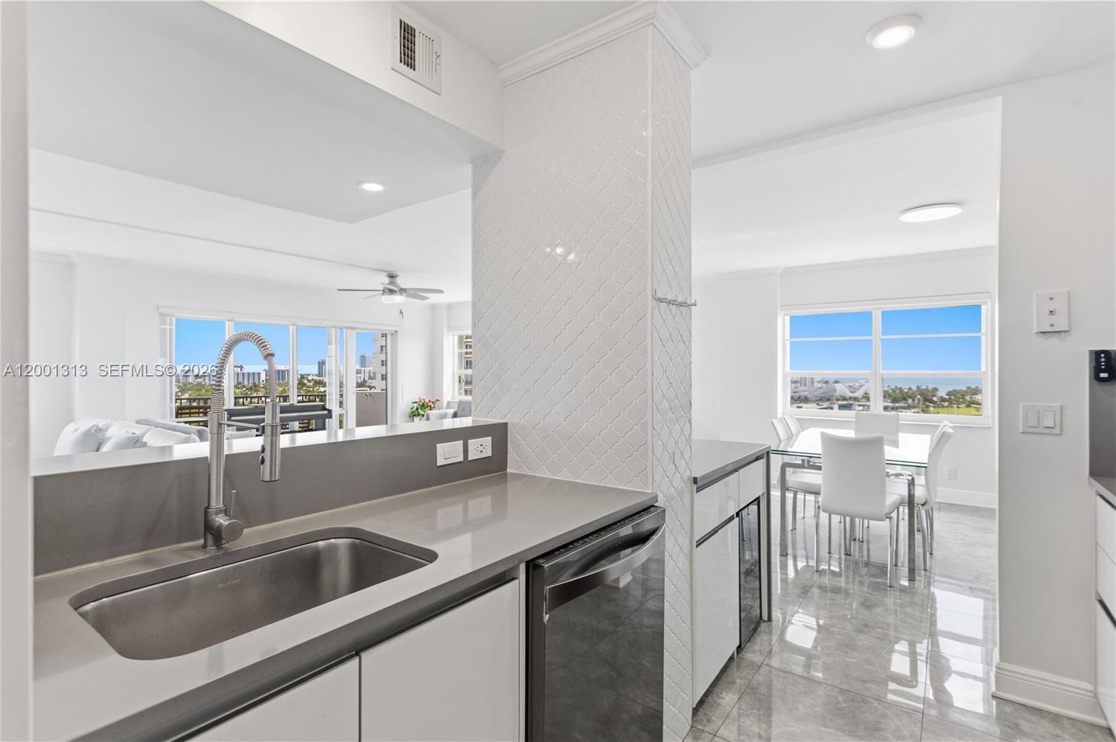 ESSEX TOWER CONDO - Residential