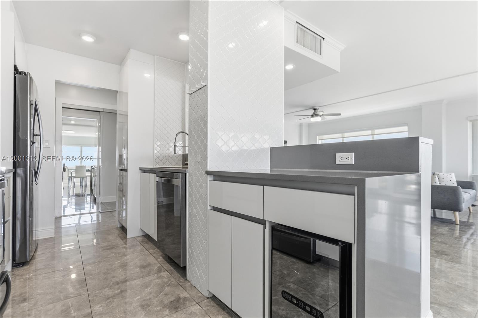 ESSEX TOWER CONDO - Residential