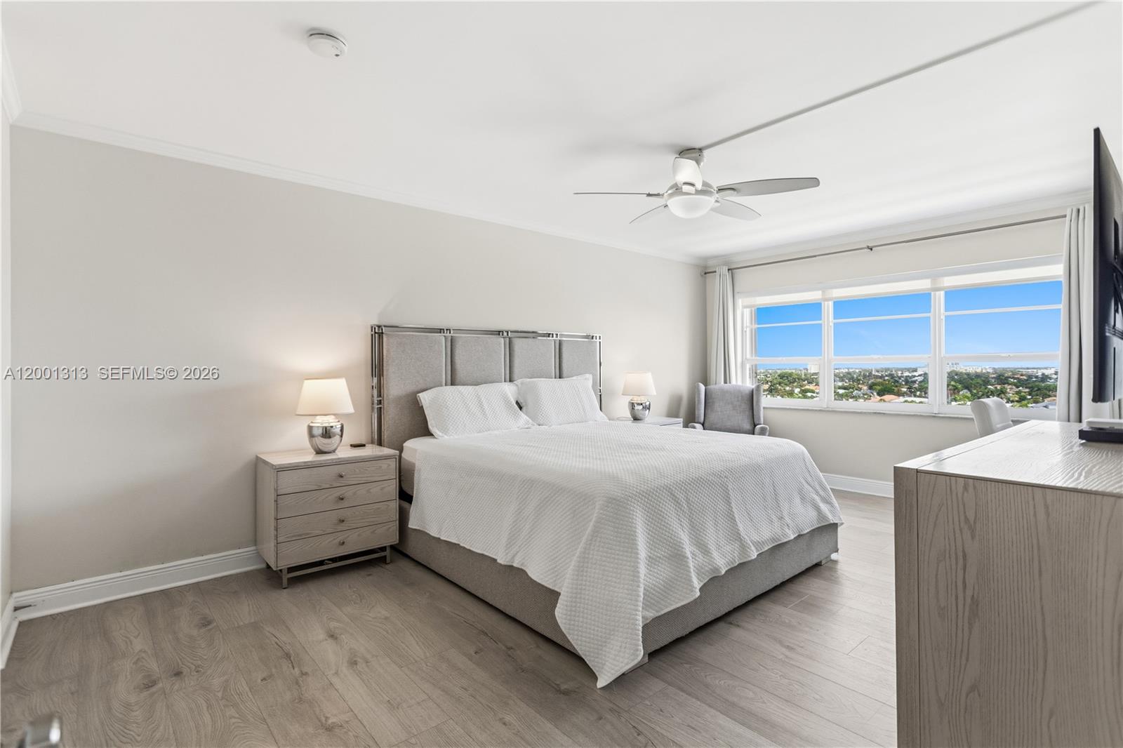 ESSEX TOWER CONDO - Residential