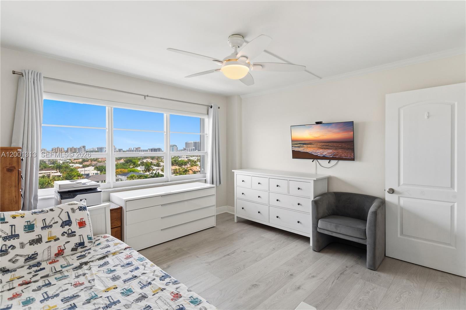 ESSEX TOWER CONDO - Residential