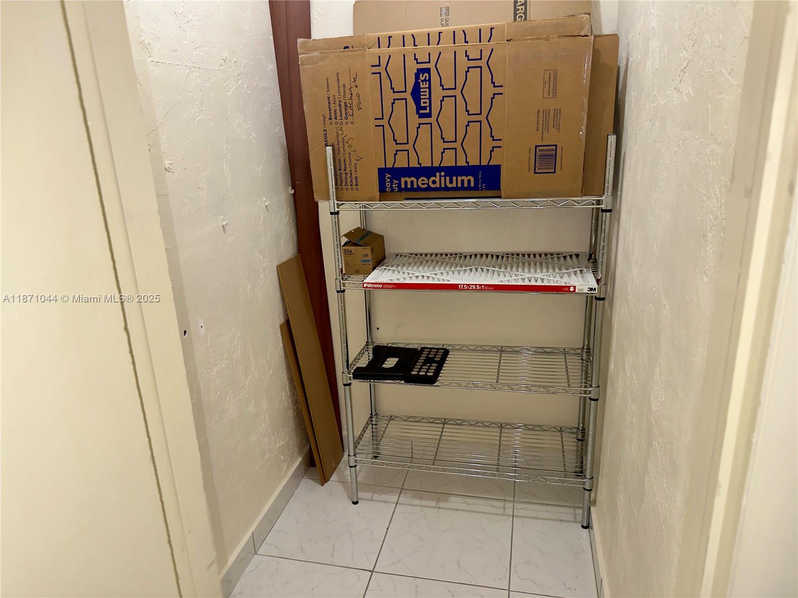 2ND ADDN TO HIGHLAND GARD - Residential