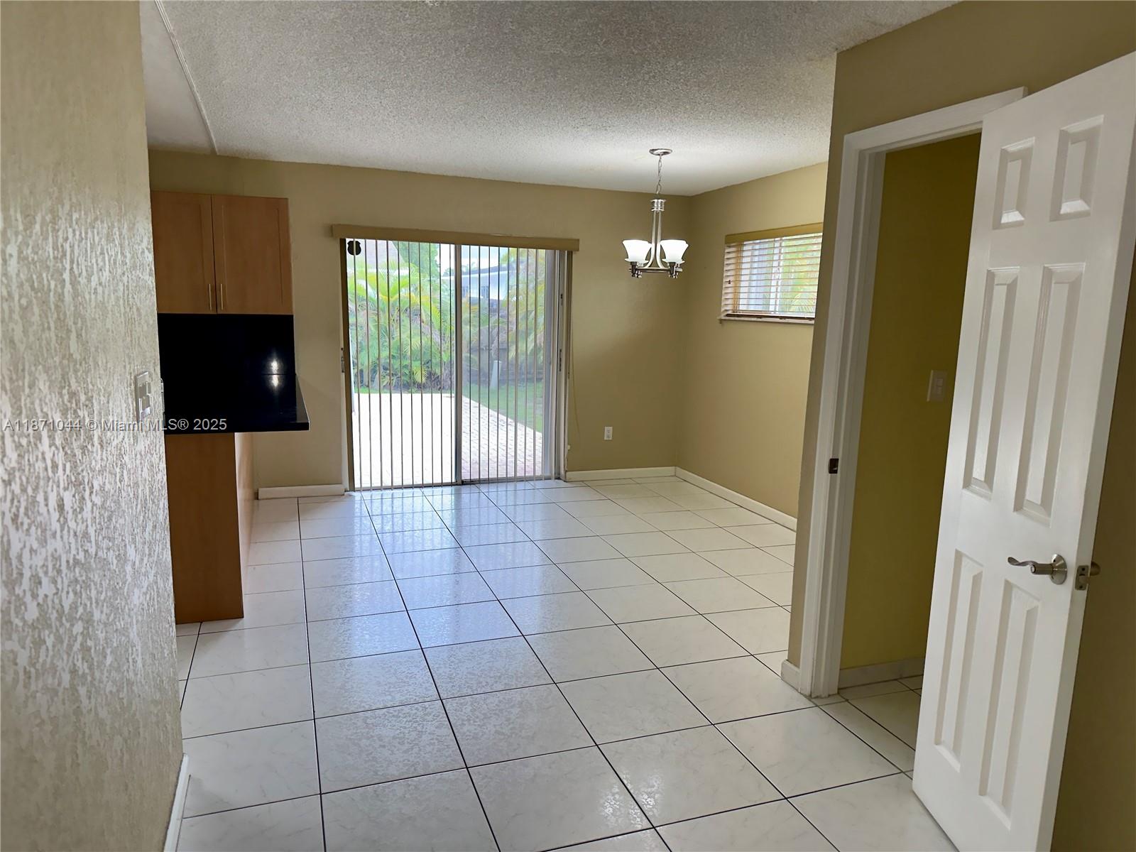 2ND ADDN TO HIGHLAND GARD - Residential