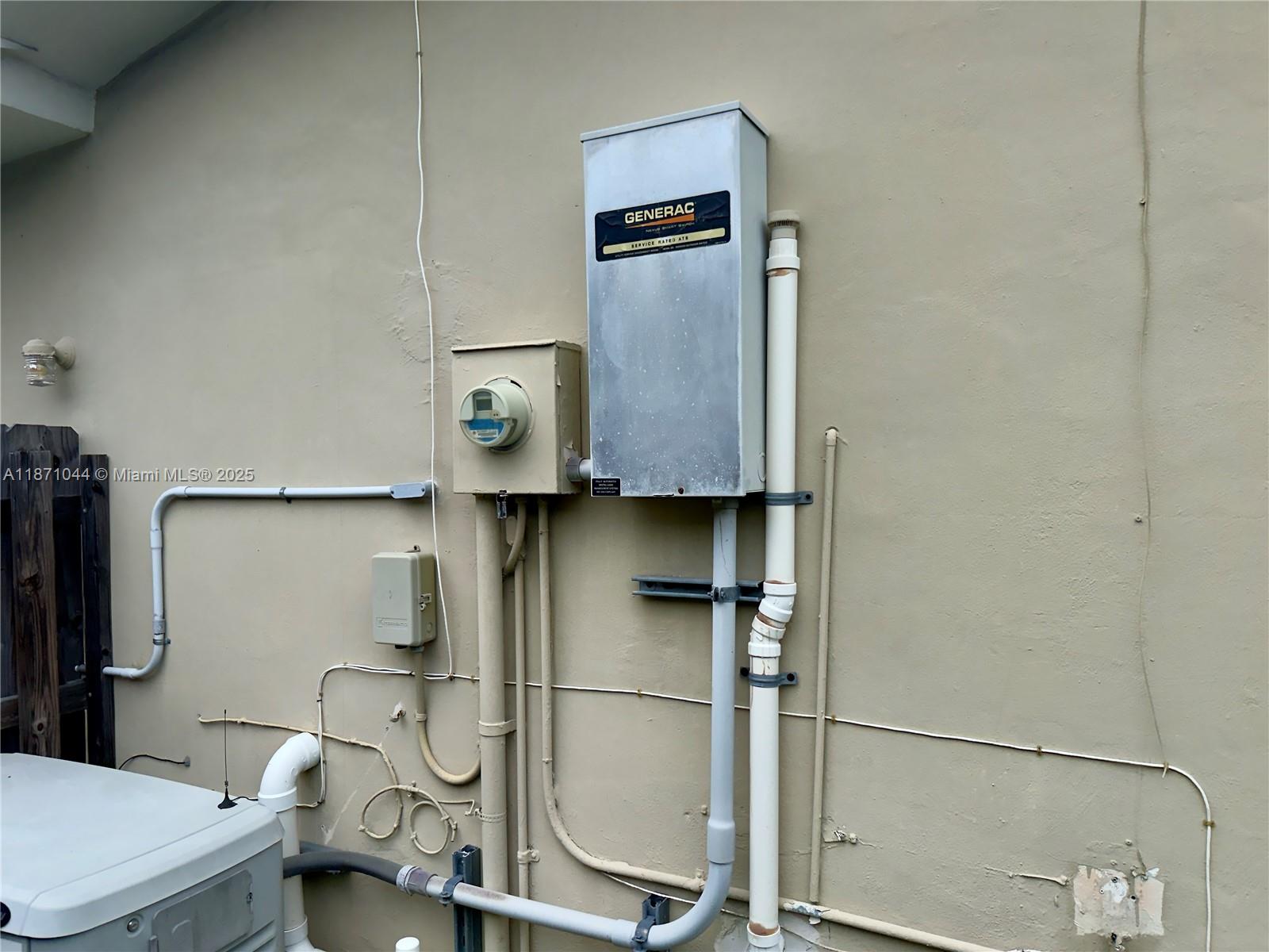 2ND ADDN TO HIGHLAND GARD - Residential