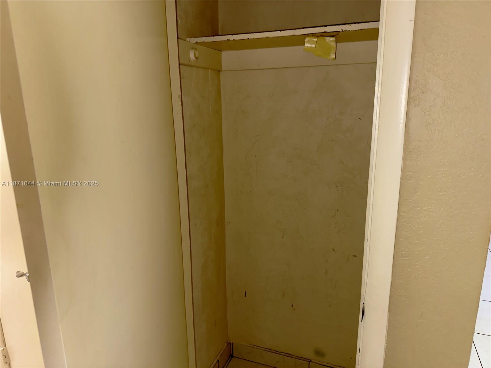 2ND ADDN TO HIGHLAND GARD - Residential