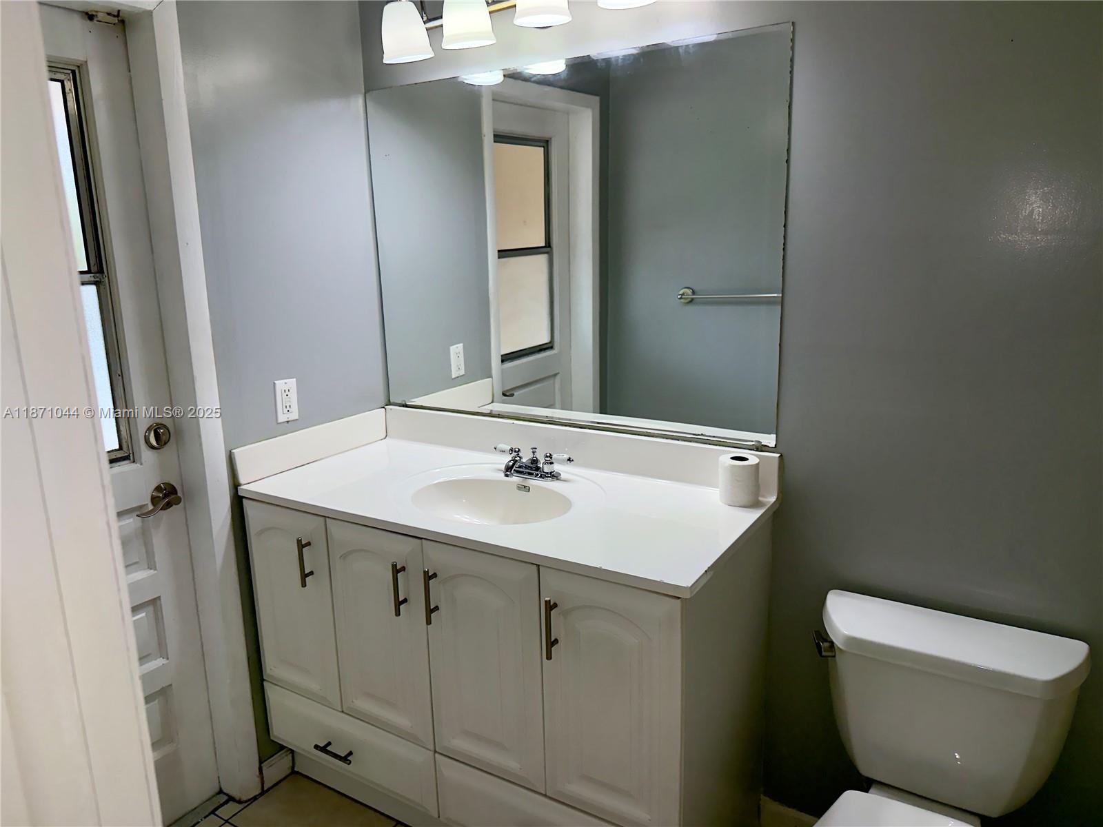 2ND ADDN TO HIGHLAND GARD - Residential