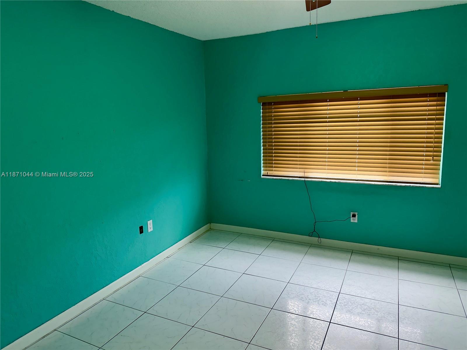 2ND ADDN TO HIGHLAND GARD - Residential