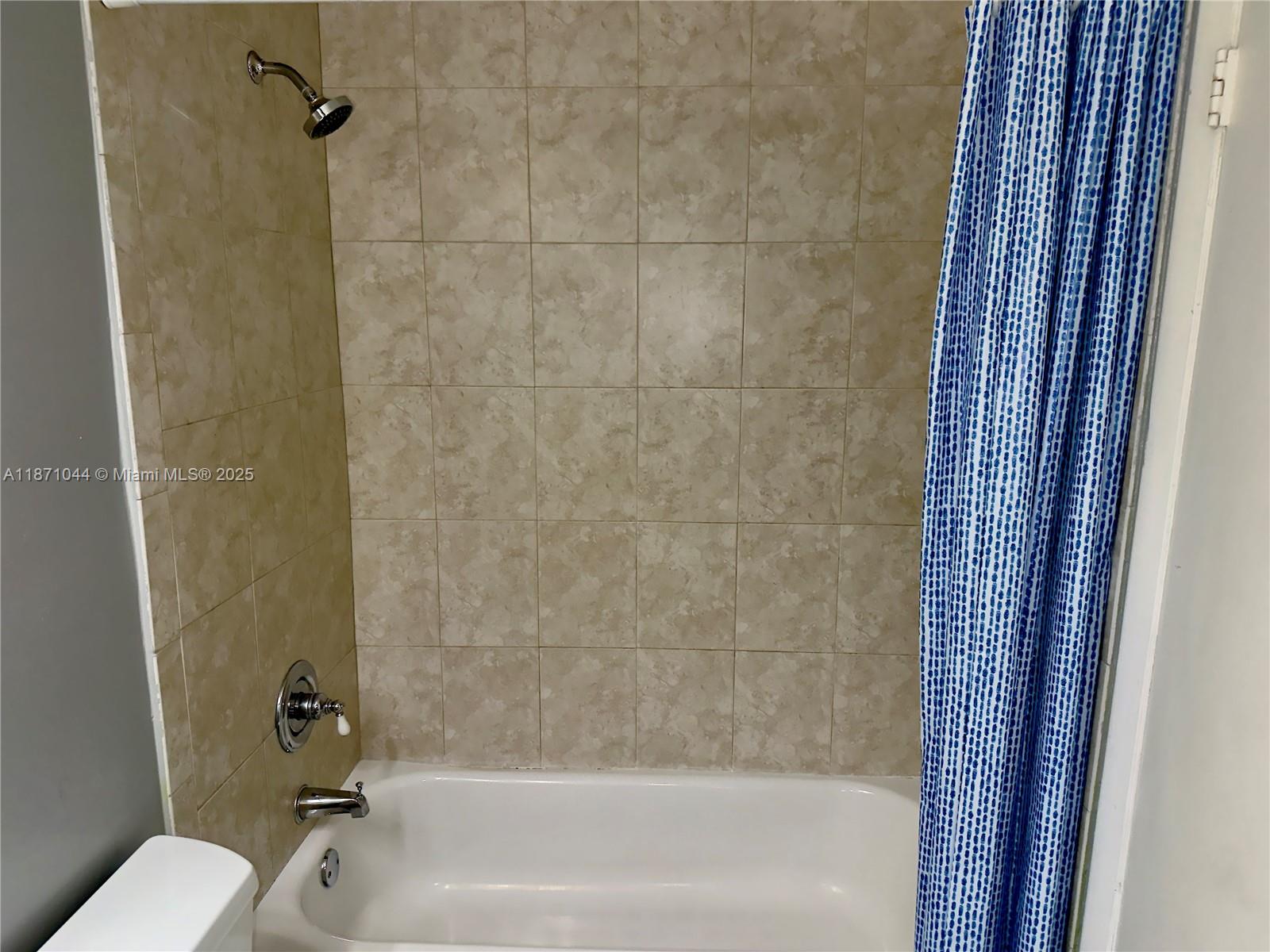 2ND ADDN TO HIGHLAND GARD - Residential