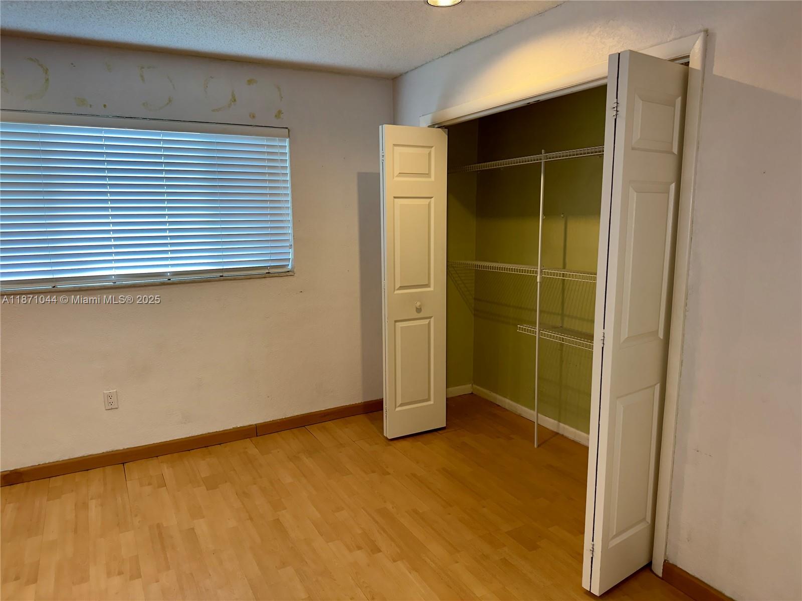 2ND ADDN TO HIGHLAND GARD - Residential