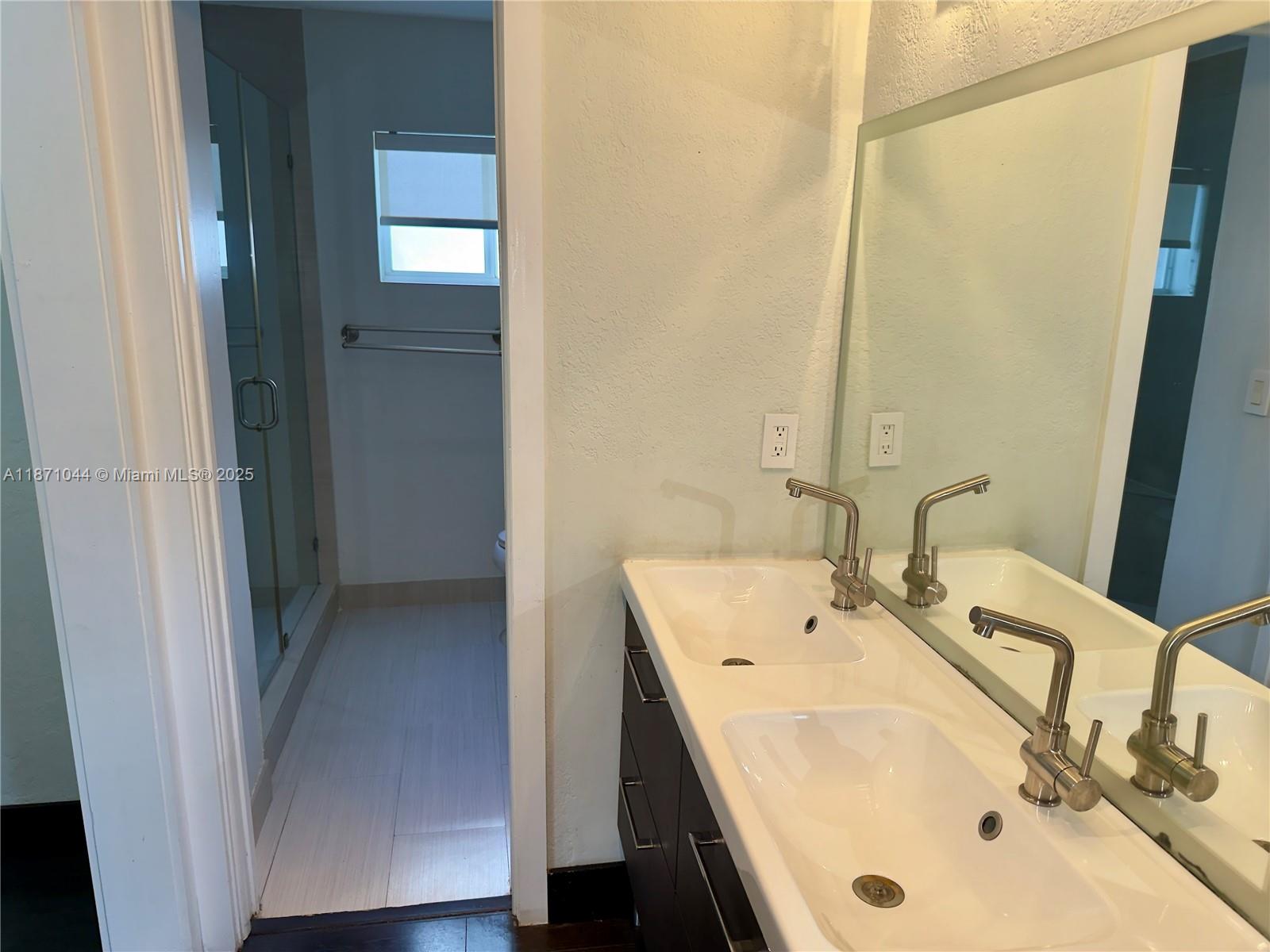 2ND ADDN TO HIGHLAND GARD - Residential