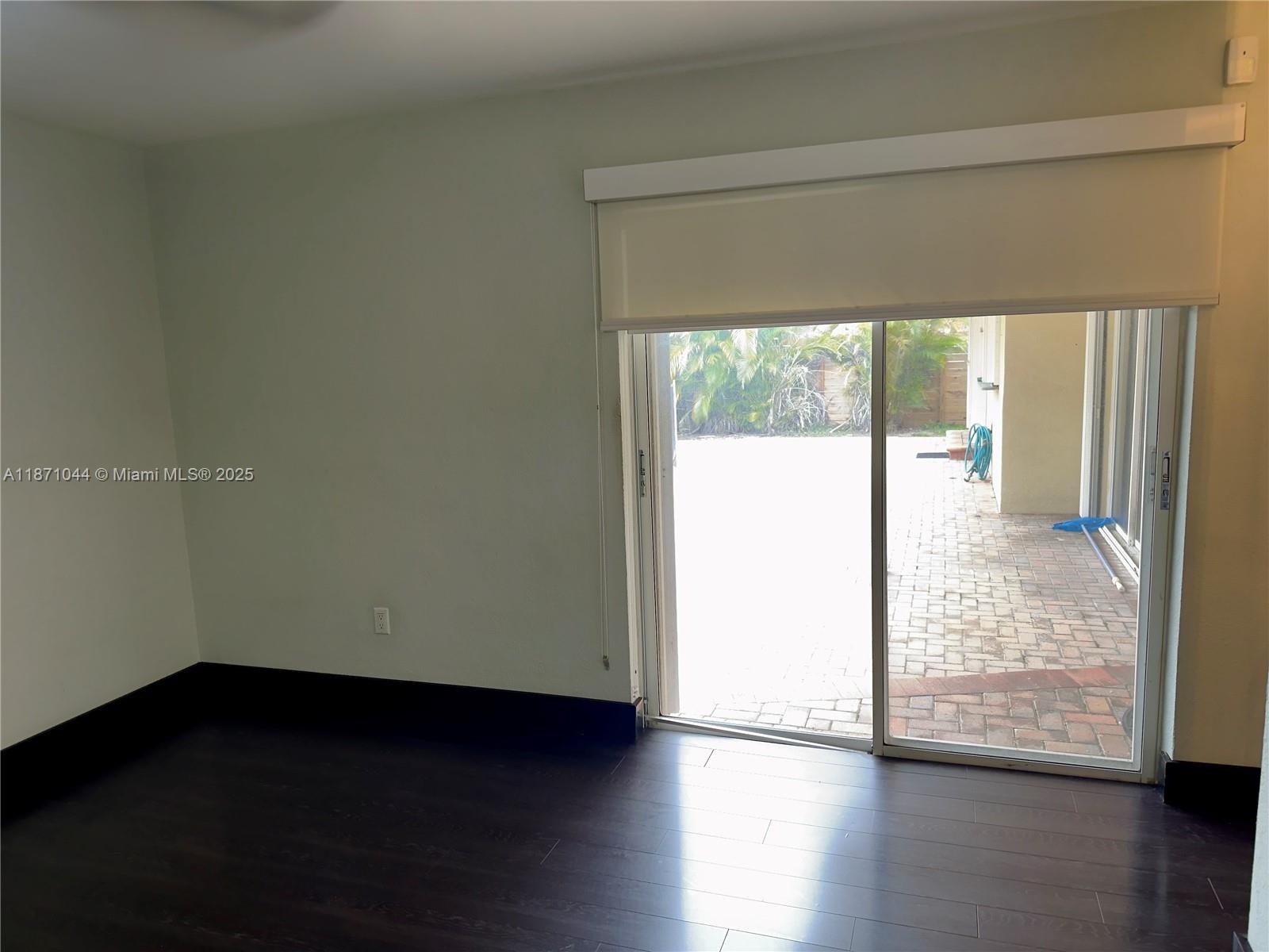 2ND ADDN TO HIGHLAND GARD - Residential