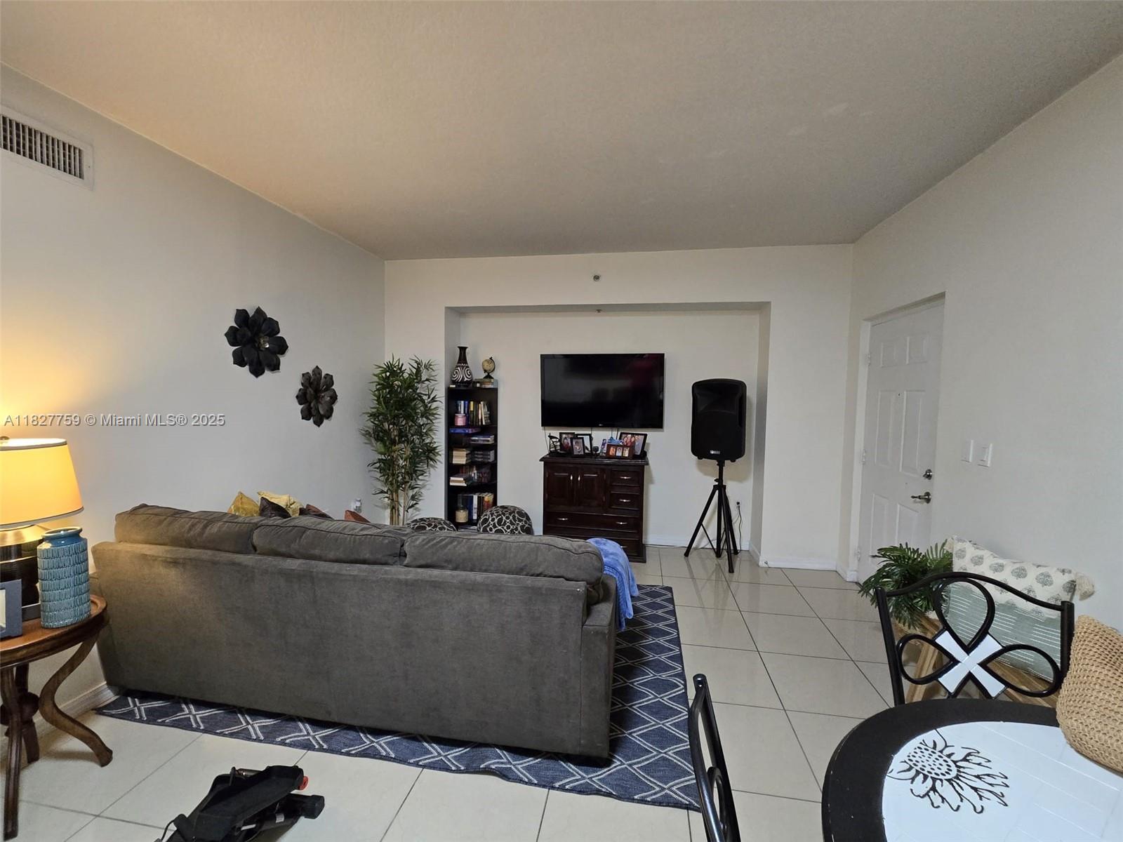 8440 SW 8th St 307A