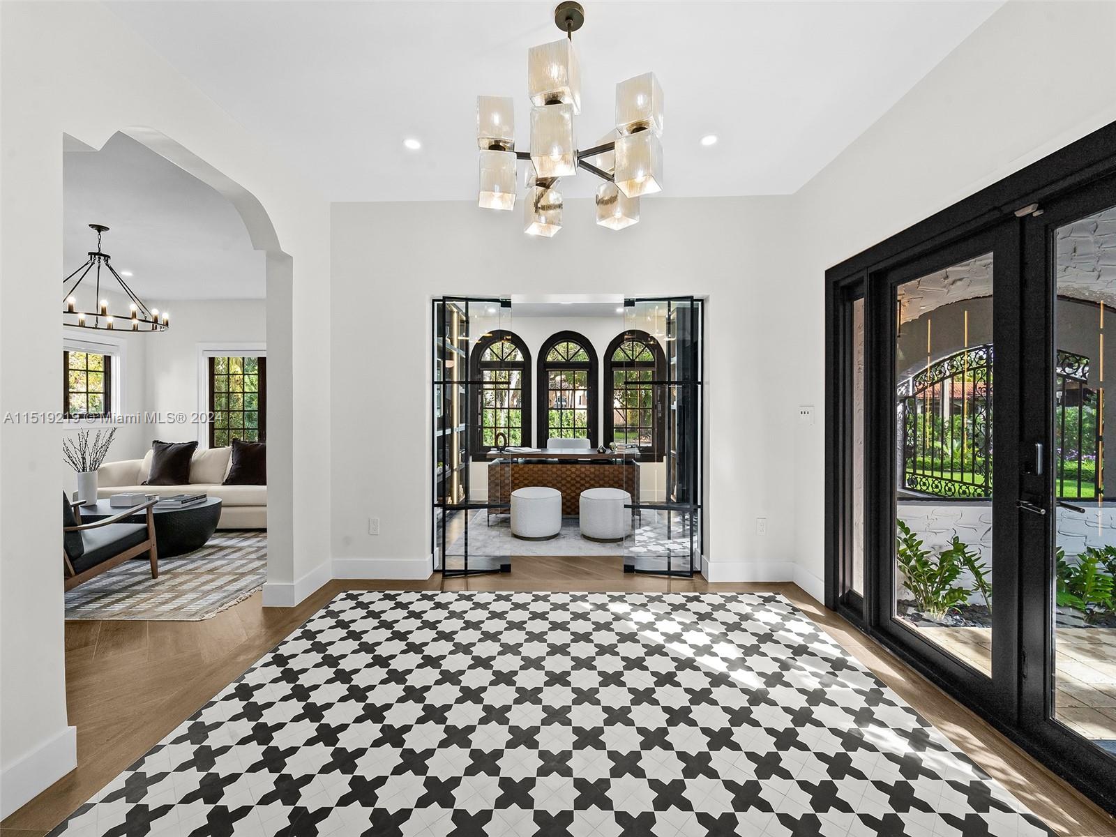 CORAL GABLES SEC E - Residential