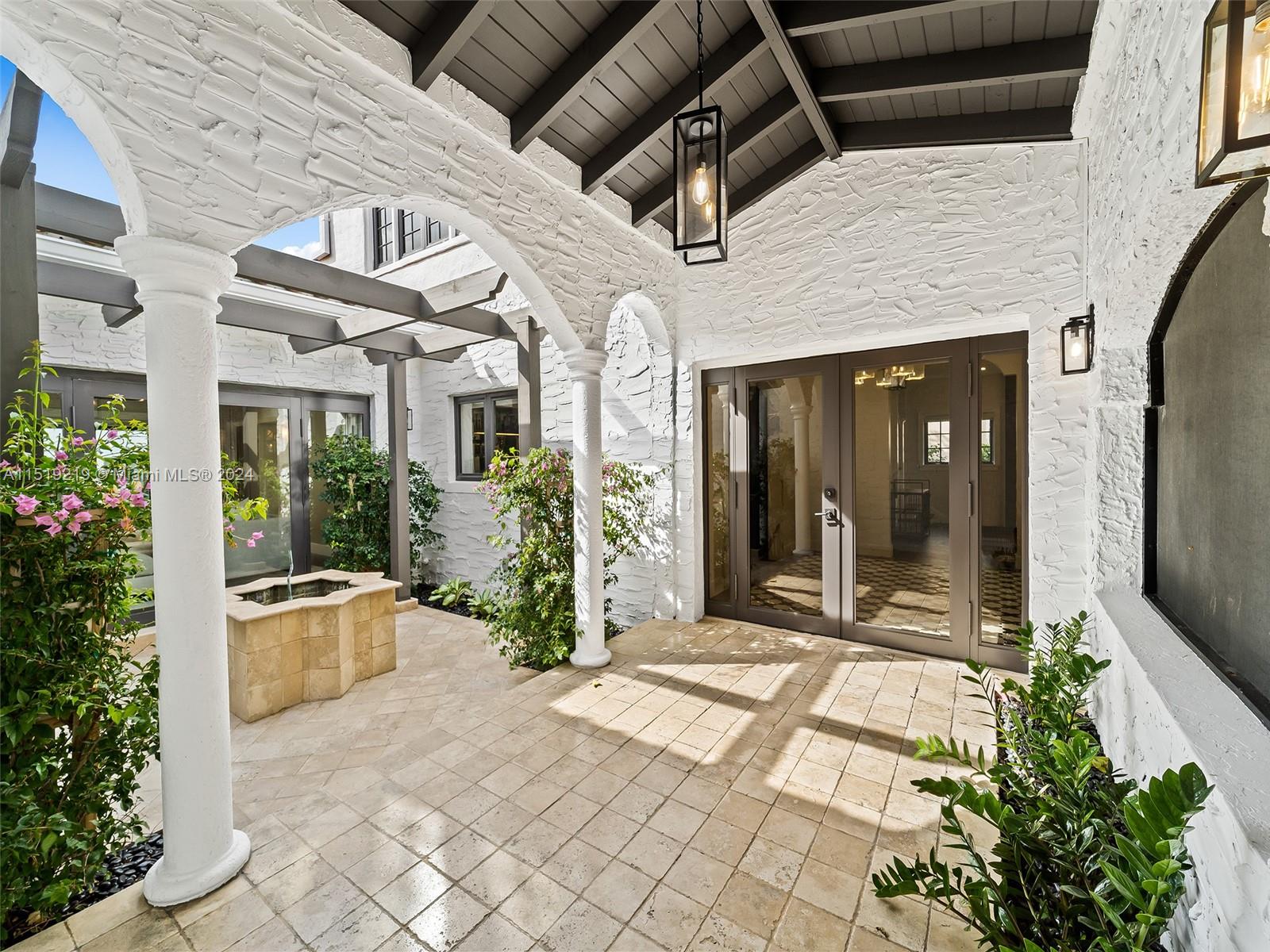CORAL GABLES SEC E - Residential