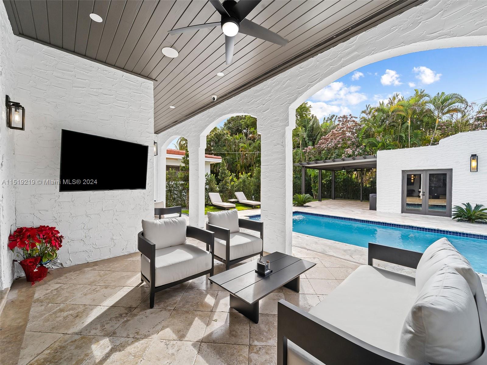 CORAL GABLES SEC E - Residential
