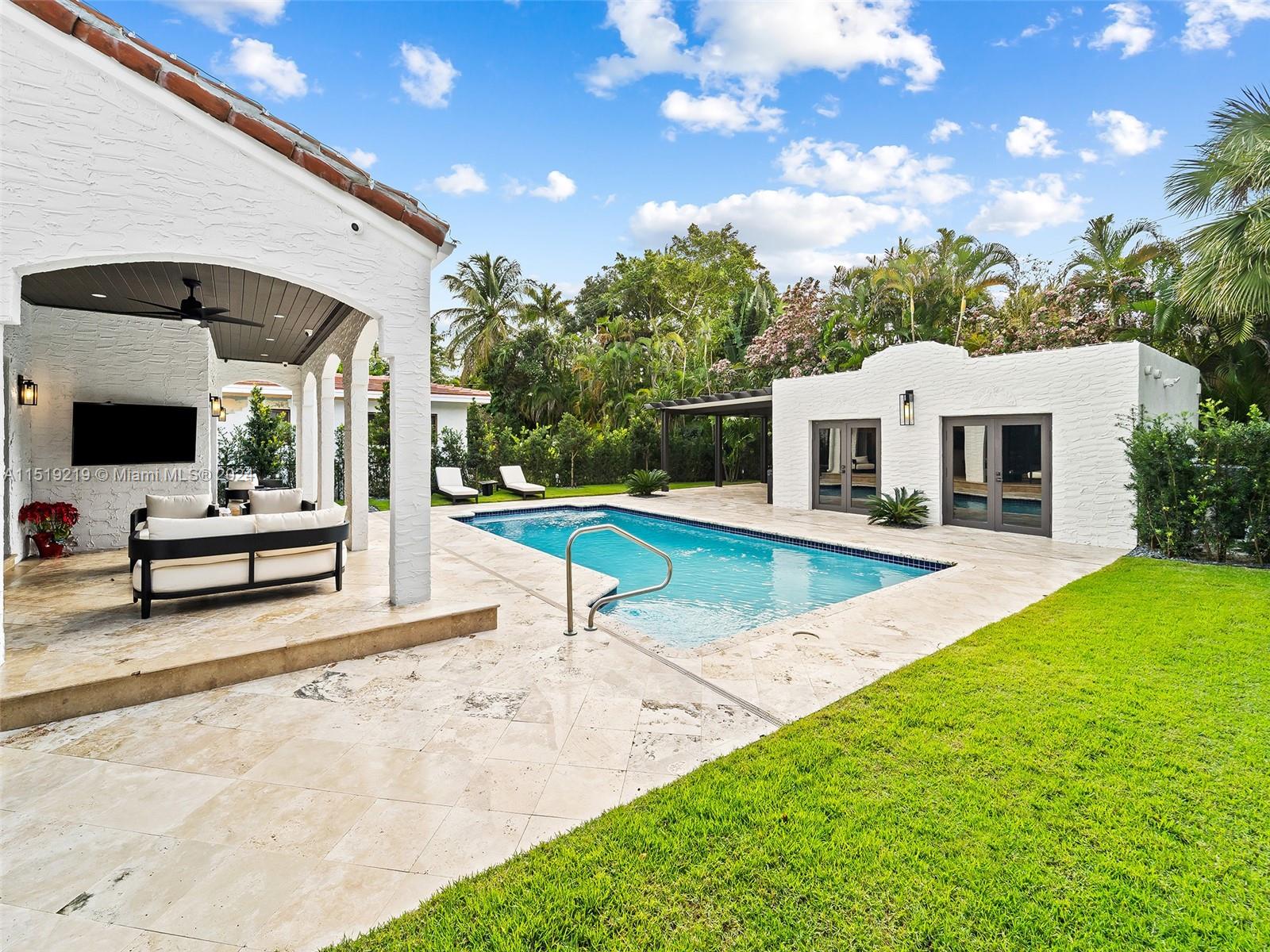 CORAL GABLES SEC E - Residential