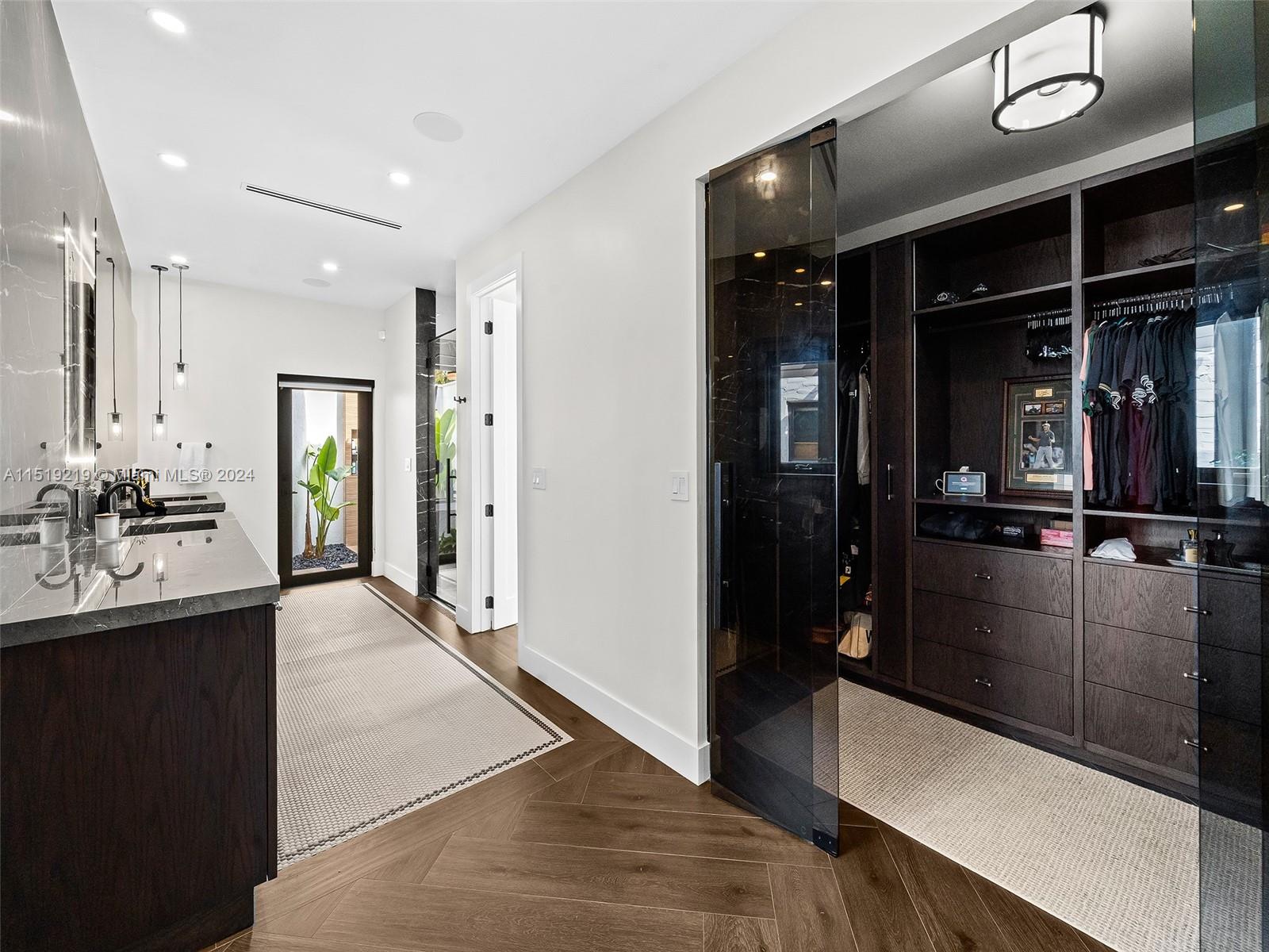 CORAL GABLES SEC E - Residential