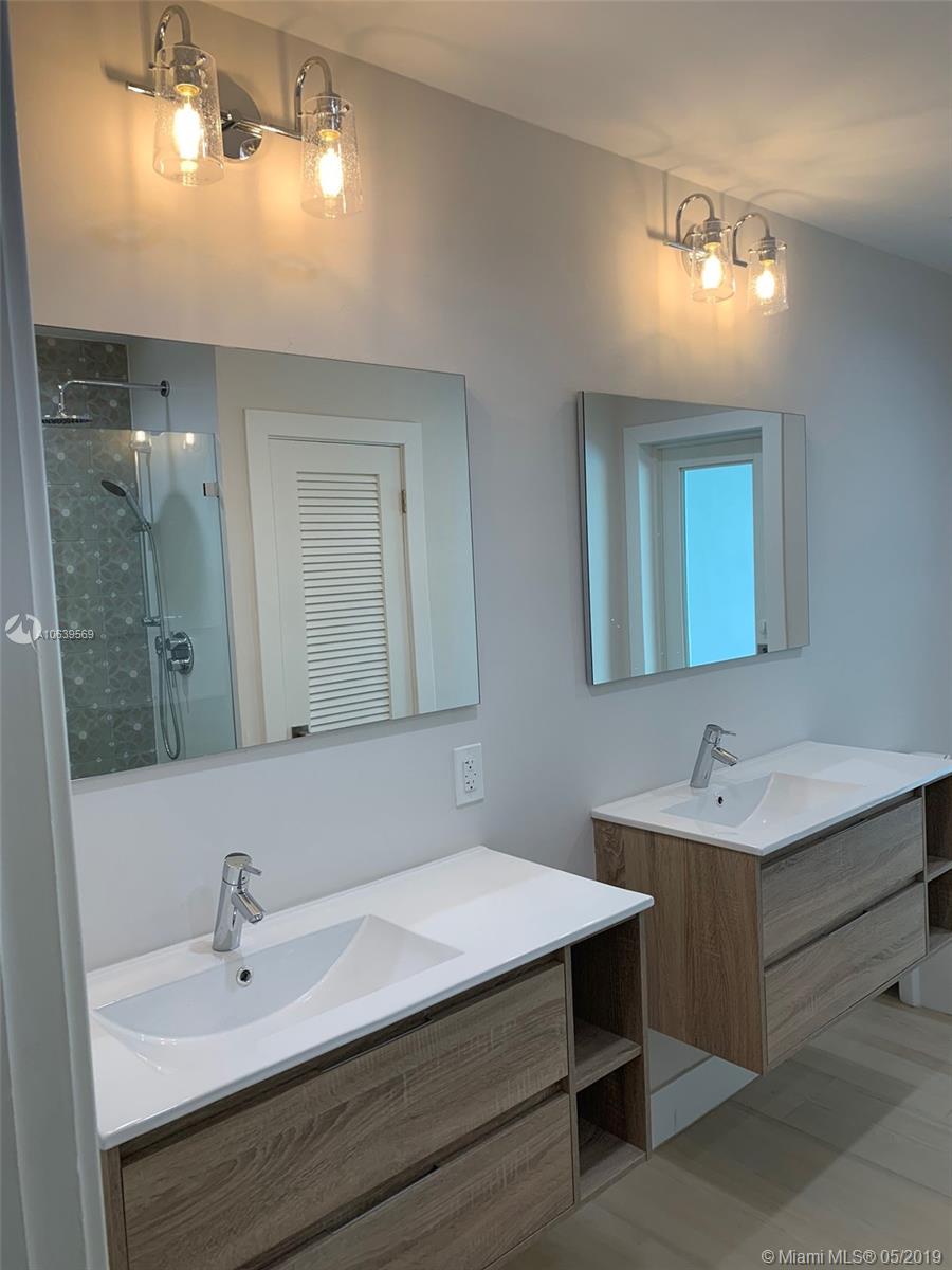 PALMETTO HAMMOCK - Residential