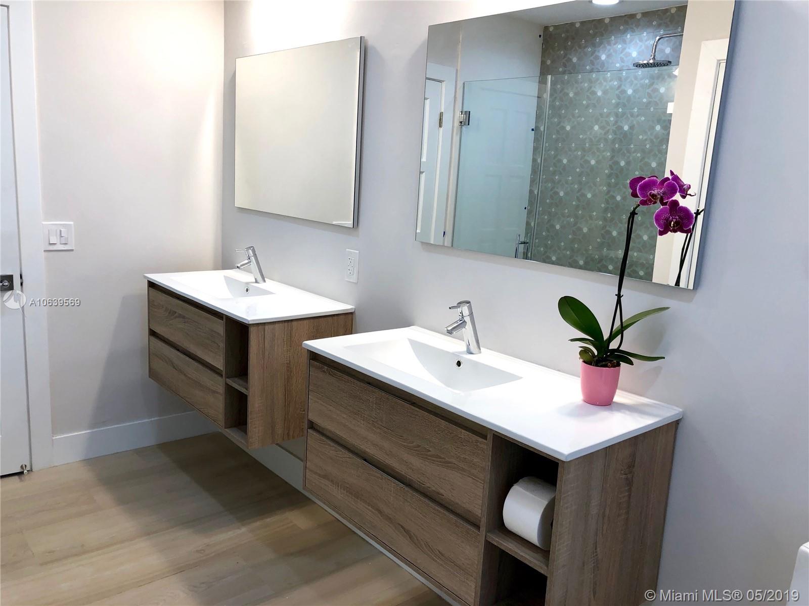 PALMETTO HAMMOCK - Residential