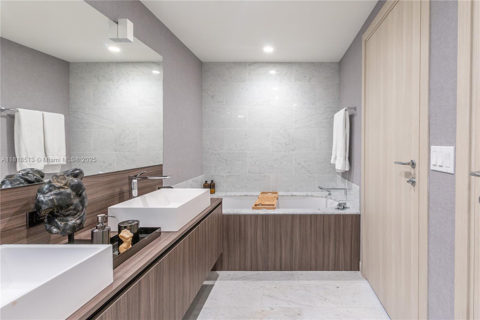 BRICKELL FLATIRON CONDO - Residential Lease