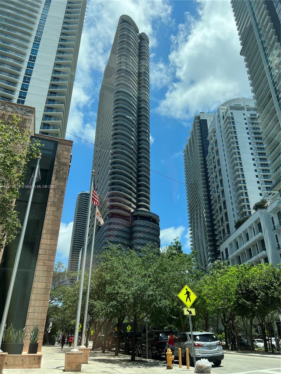 BRICKELL FLATIRON CONDO - Residential Lease