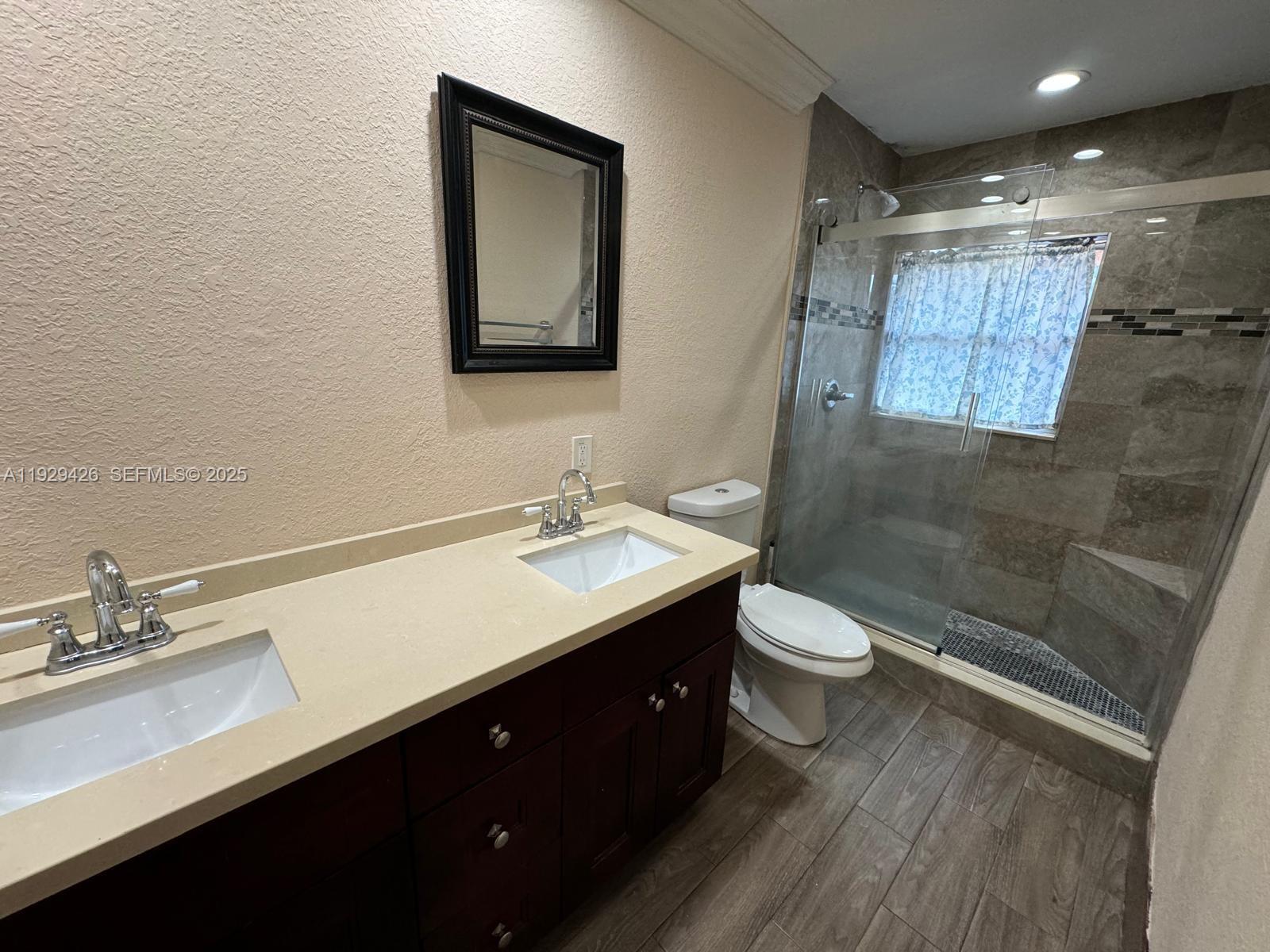 LAUDERDALE NORTH PARK SEC - Residential