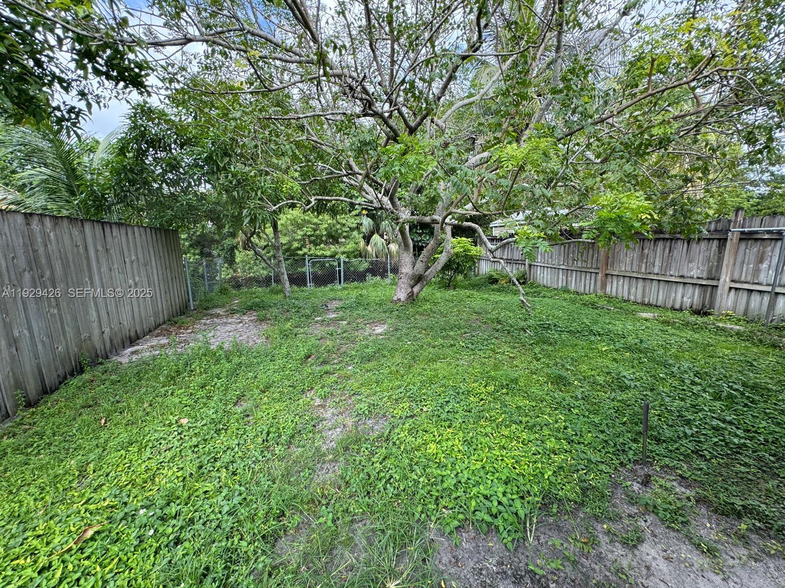 LAUDERDALE NORTH PARK SEC - Residential