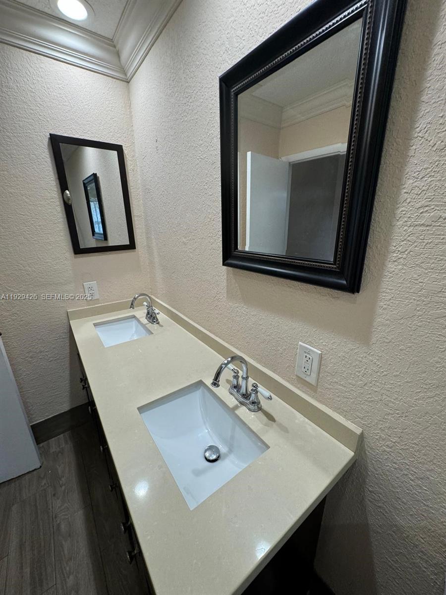 LAUDERDALE NORTH PARK SEC - Residential