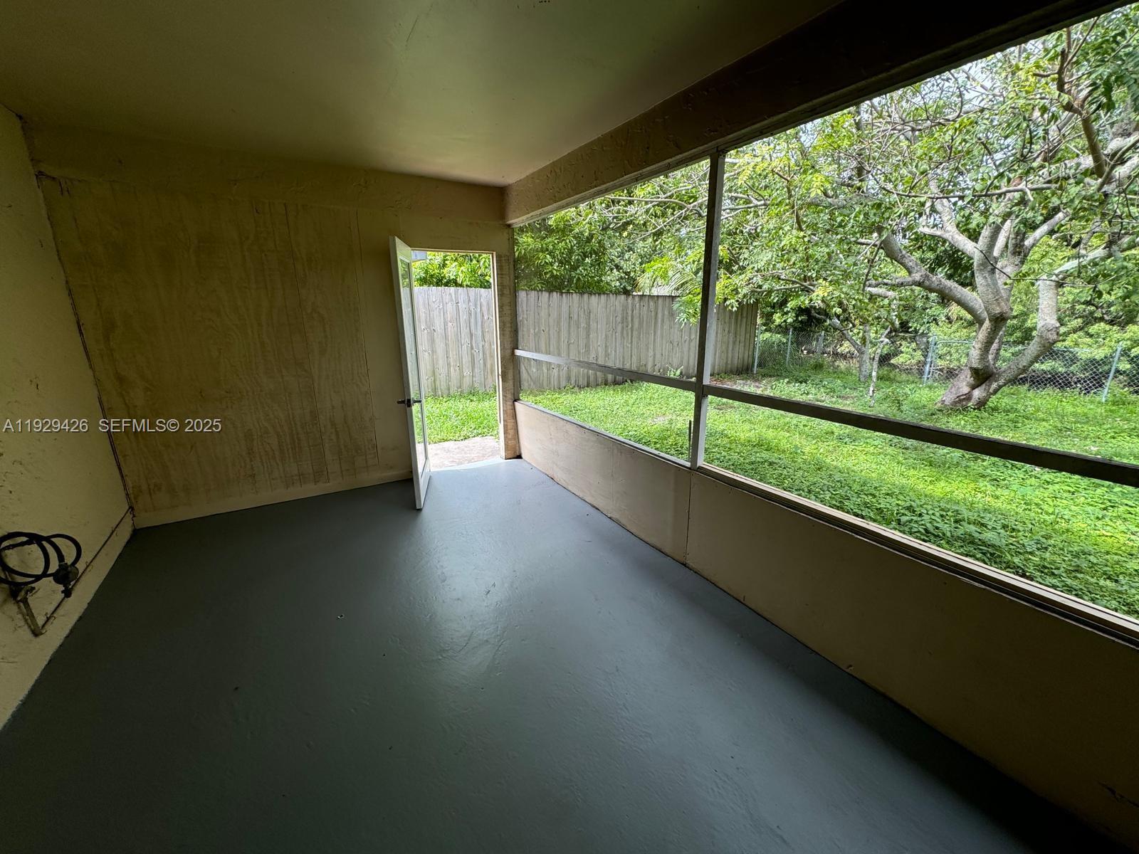 LAUDERDALE NORTH PARK SEC - Residential