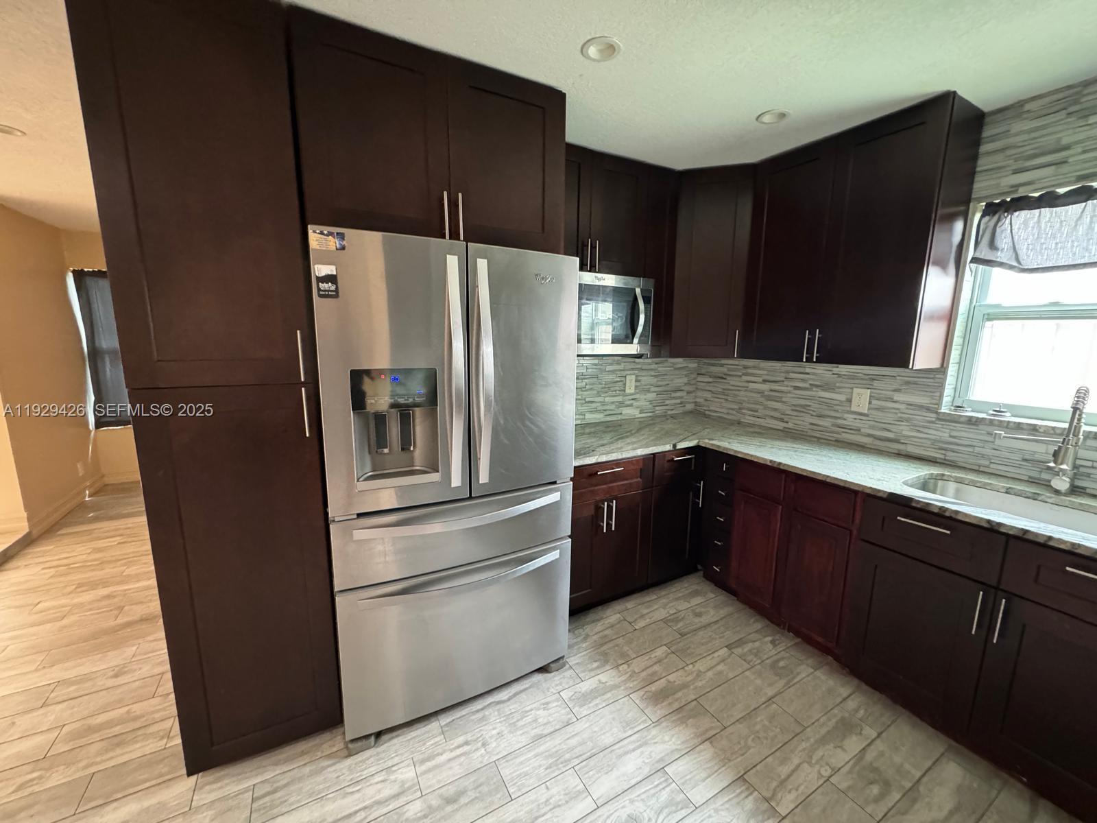 LAUDERDALE NORTH PARK SEC - Residential