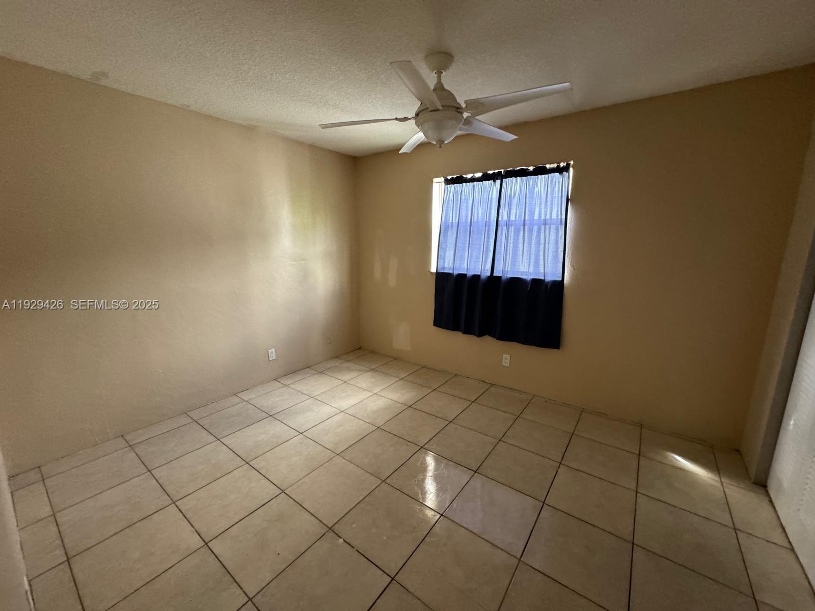 LAUDERDALE NORTH PARK SEC - Residential