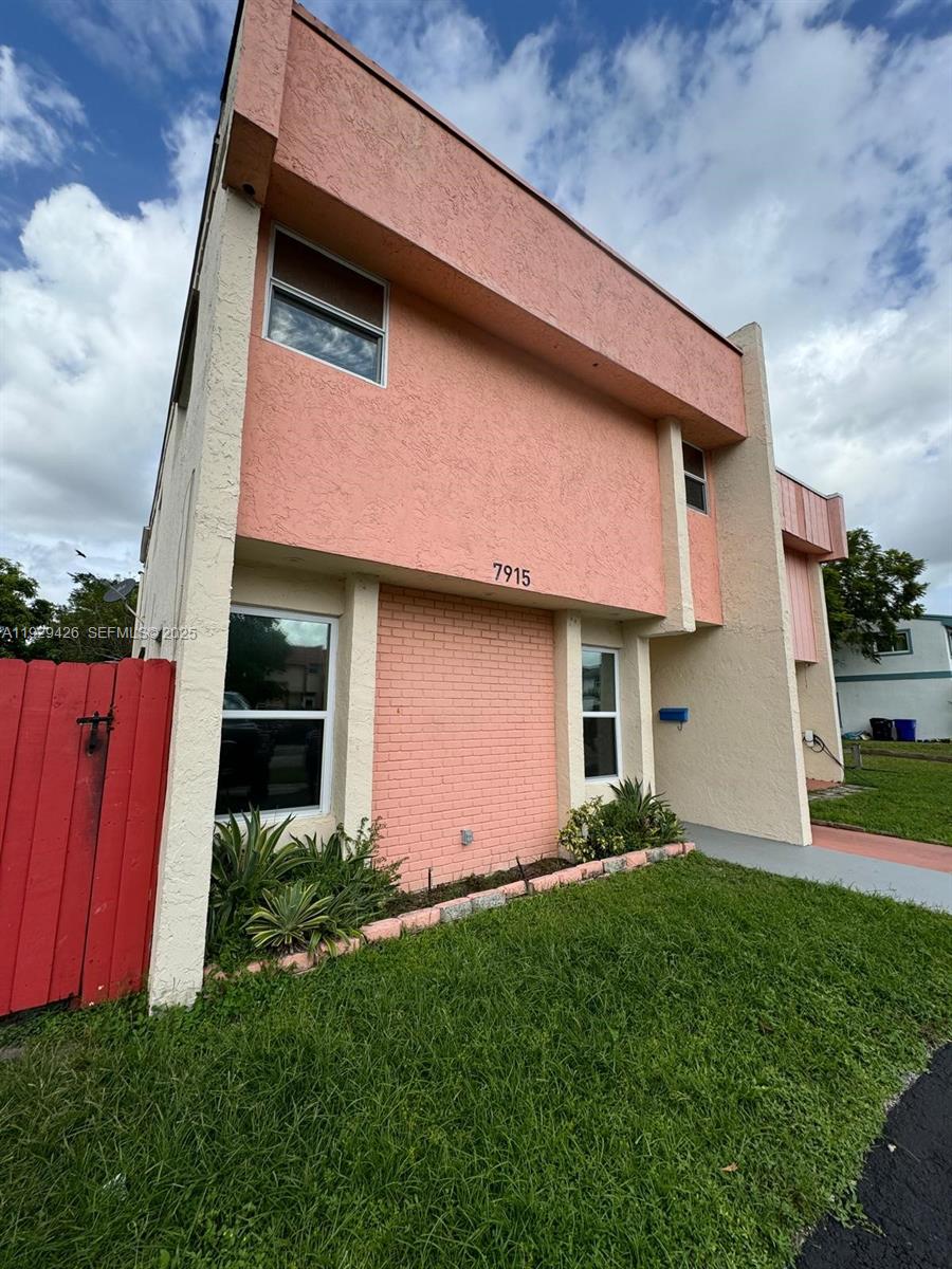 LAUDERDALE NORTH PARK SEC - Residential