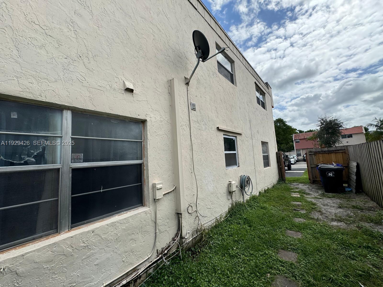 LAUDERDALE NORTH PARK SEC - Residential