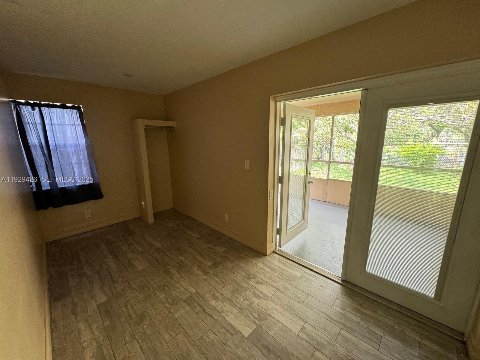 LAUDERDALE NORTH PARK SEC - Residential