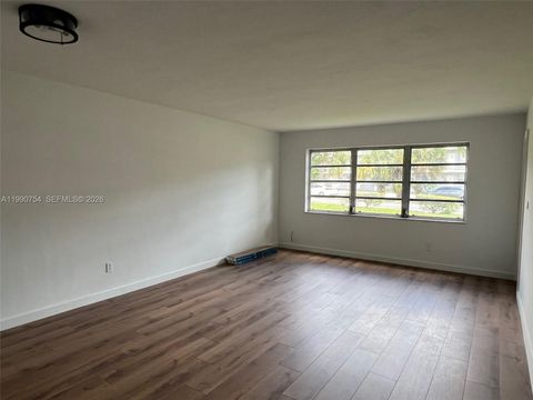 1550 NE 191st St 108-B Miami FL 33179