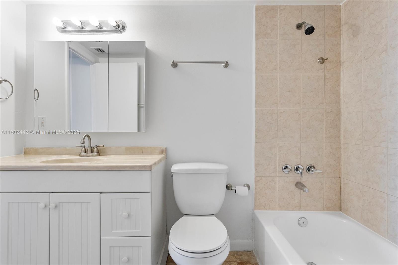 GREENWICH PH I CONDO - Residential