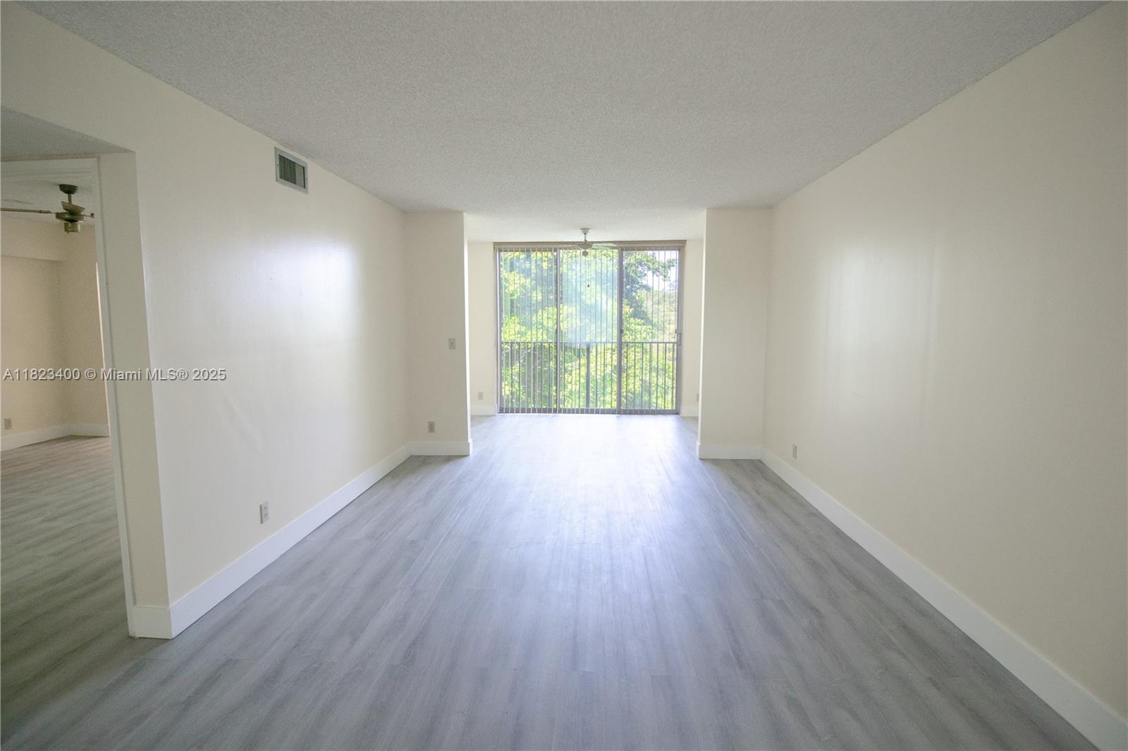7730 Nw 50th St 507, Lauderhill, Miami-Dade County, Florida - 2 Bedrooms  
2 Bathrooms - 