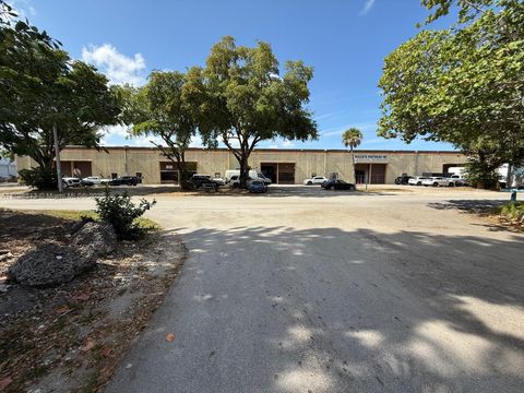 5451 NW 159th St Miami Gardens FL 33014