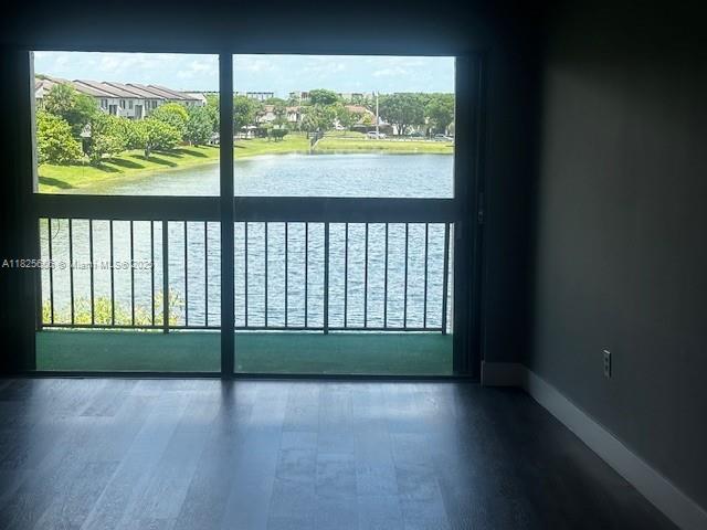 10288 NW 9th St Cir 306, Miami, FL, 33172/$360,000 2 10288 NW 9th St Cir 306