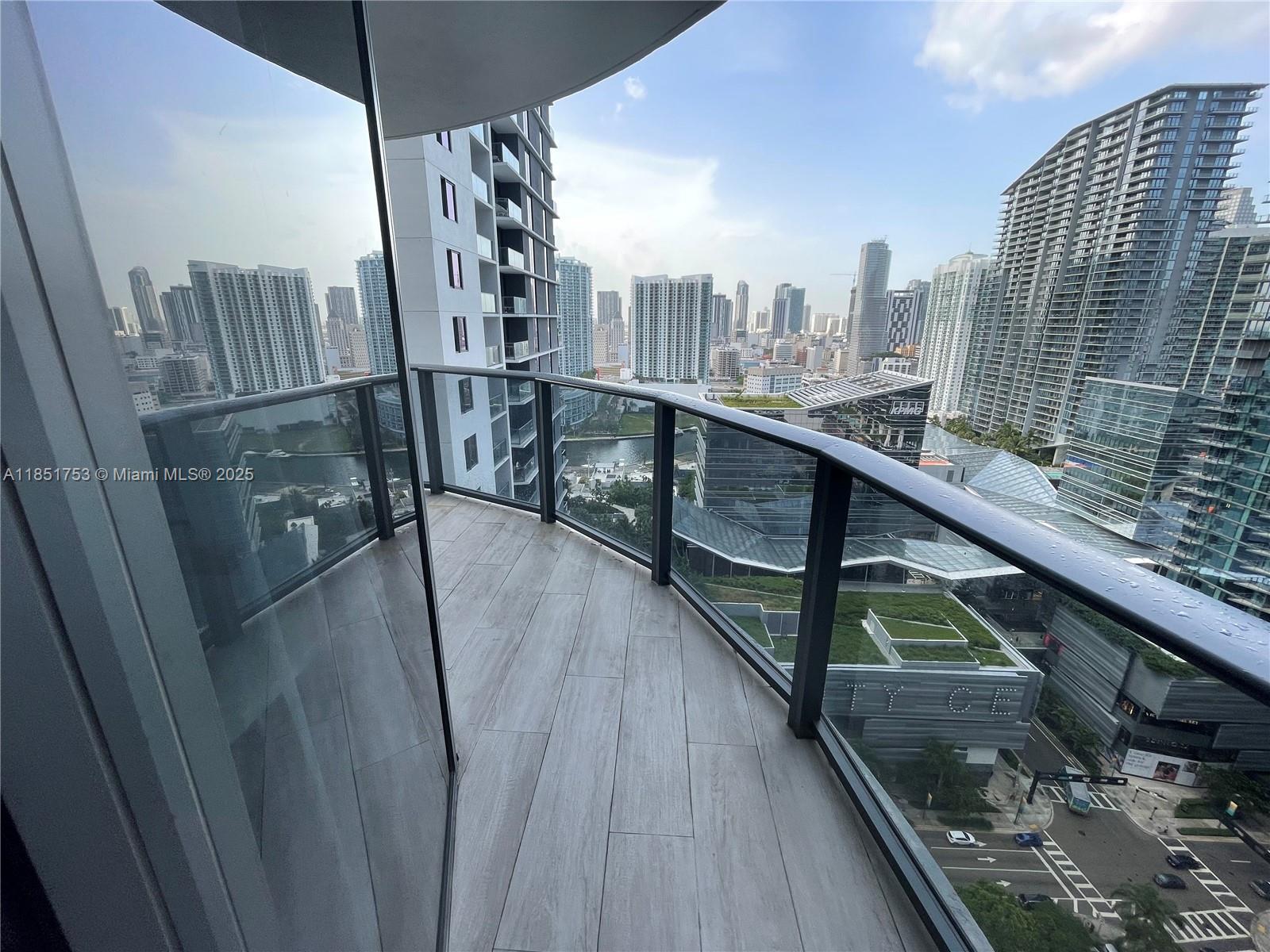 Welcome to Brickell Heights Unit #2601.
Impeccable 2 bedroom, 2 bathroom apartment in Brickell Heights - move-in ready with elegant gray wood tile floors and floor-to-ceiling impact windows.
Fully open kitchen with large windows. Washer and dryer inside the apartment. Balcony all around with an excellent view of Brickell Center. Building amenities include two rooftop pools, full-service spa with sauna, steam room, jacuzzi, and a gym for residents, plus discounted access to Equinox. Just steps away from the luxury shops and restaurants of Brickell City Centre.
A building with super friendly staff and association ready to welcome you.
