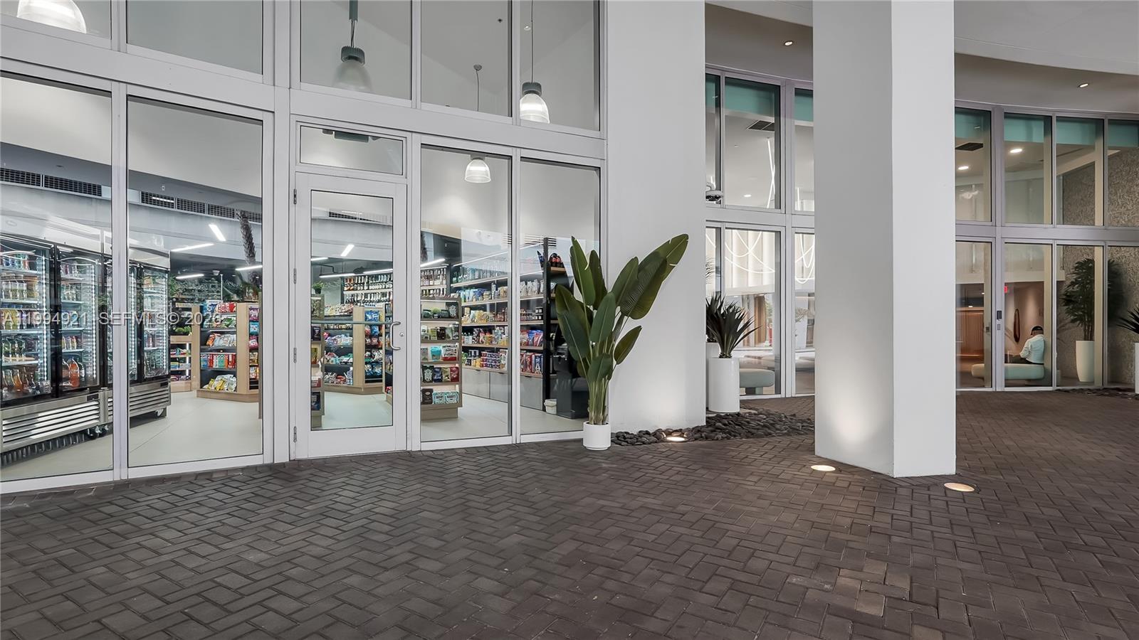 IVY CONDO - Residential