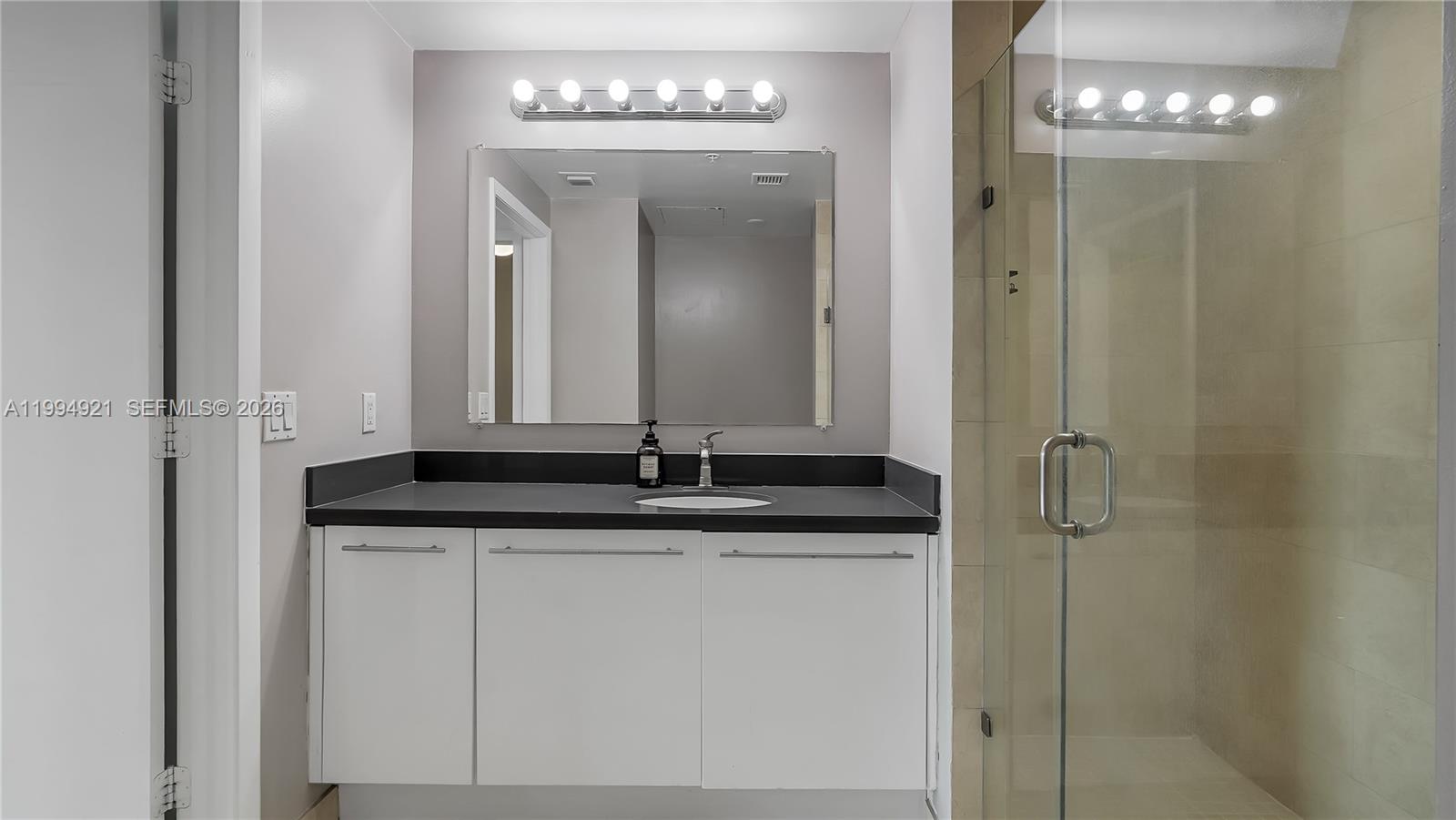 IVY CONDO - Residential