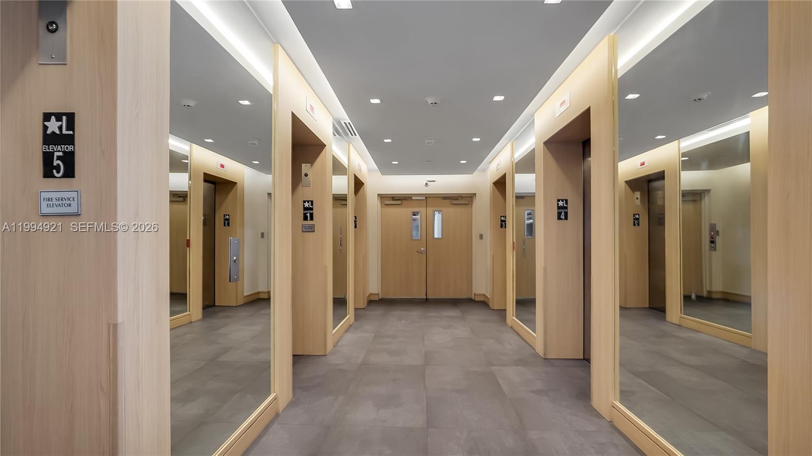 IVY CONDO - Residential