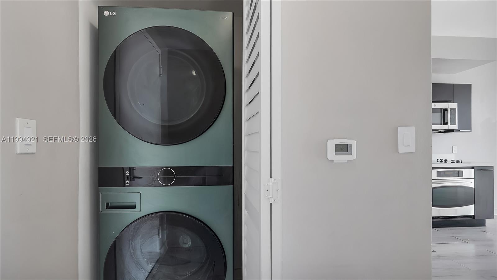 IVY CONDO - Residential