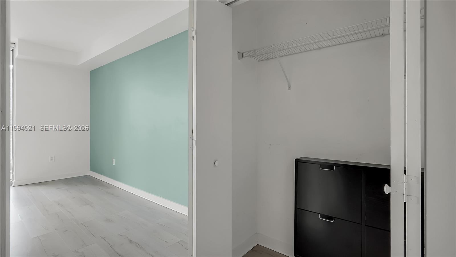 IVY CONDO - Residential